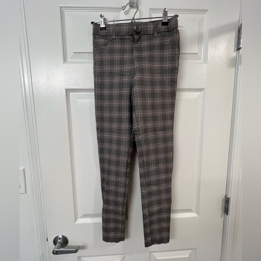 Tight gray Zara stretchy pants